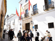 espana/la-voz-de-cordoba/actualidad/20260401/menos-reservas-precio-bajo-ocupacion-hotelera-cordoba-semana-santa-preve-moderada_402506