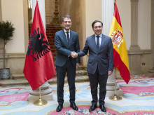 espana/20260317/albares-reitera-apoyo-espana-candidatura-albania-proceso-adhesion-union-europea_397208