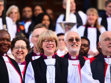 religion/iglesia/20260910/disolucion-anglicanismo-entre-cisma-discotecas-catedrales-profecia-newman_457032