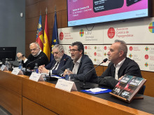espana/comunidad-valenciana/20260327/julian-quiros-presenta-palacio-colomina-valencia-libro-ultimo-brindis_401091