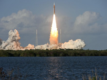 ciencia/20260402/artemis-ii-inicia-historica-travesia-despega-exito-primer-viaje-tripulado-luna-desde-1972_399542