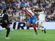 deportes/futbol/la-liga/20260410/codazo-vitor-reis-mbappe-var-no-reviso-real-madrid-reclamo-penalti_405607