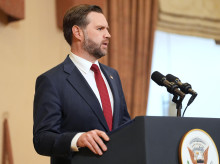 religion/20260414/vance-respalda-trump-sobre-papa-pide-vaticano-limite-cuestiones-moral_406424