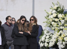 espana/castilla-la-mancha/20260413/page-arropa-sara-carbonero-perdida-madre-mensaje-lleno-carino_406321