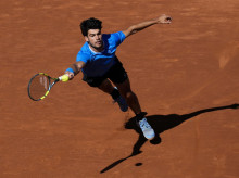 deportes/tenis/20260414/alcaraz-hace-saltar-alarmas-estreno-conde-godo-espero-no-sea-nada_406818