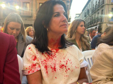 espana/andalucia/20260416/turba-radicales-antifascistas-boicotean-acto-abascal-granada-delito-electoral_407813