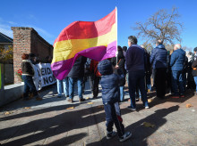 espana/madrid/20260420/madrid-rechaza-declarar-tapia-cementerio-almudena-lugar-memoria-democratica_408837