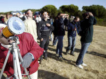 espana/castilla-y-leon/20260422/harvard-yale-princeton-eligen-leon-ver-eclipse-sol-viajes-desde-12000-dolares-lista-espera_408850