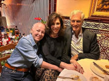 gente/20260420/historia-superacion-sonsoles-suarez-hermana-adolfo-lucha-contra-cancer-59-anos_408965