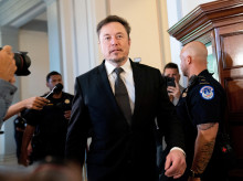 economia/20260604/spacex-ofrecera-acciones-135-dolares-debut-bursatil-valoracion-177-billones_424942