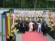 religion/vaticano/20260421/papa-advierte-universidad-malabo-verdad-no-fabrica-no-manipula-posee-como-trofeo_409443