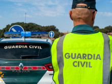 motor/20260421/dgt-puede-multarte-hacer-compra-este-gesto-comun-podria-costar-caro-cns_409306