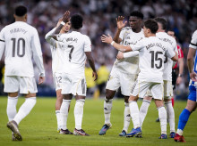 deportes/futbol/la-liga/20260421/real-madrid-apoya-mbappe-vinicius-volver-saborear-triunfo-supera-alaves_409499