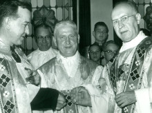 religion/iglesia/20260422/vaticano-detiene-causa-walter-ciszek-jesuita-sobrevivio-15-anos-gulag_409288