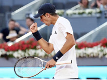 deportes/tenis/20260422/rafa-jodar-firma-epica-remontada-debuta-victoria-mutua-madrid-open_409989