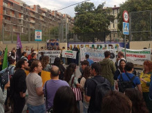 espana/cataluna/barcelona/20260427/protestas-institutos-lhospitalet-presencia-policias-paisano-insulto_411405