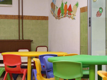 espana/la-voz-de-cordoba/actualidad/20260428/junta-suspende-cautelarmente-empleo-sueldo-maestra-investigada-maltrato-18-menores_412104