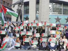 deportes/20260429/pinchazo-boicot-partido-real-madrid-hapoel-tel-aviv-100-personas-calle-6908-grada_412636