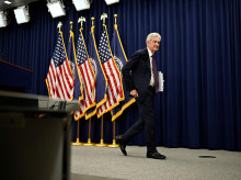 internacional/20260430/jerome-powell-desafia-trump-abandonar-medias-reserva-federal-me-ire-cuando-considere-apropiado_412643