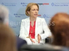 espana/baleares/20260430/rectora-ceu-san-pablo-subraya-responsabilidad-universidad-ensenar-ia-estudiantes_412962