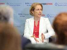 espana/baleares/20260430/rectora-ceu-san-pablo-subraya-responsabilidad-universidad-ensenar-ia-estudiantes_412962