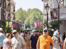 espana/castilla-y-leon/20260816/grandes-salarios-ganan-peso-castilla-leon-mientras-crece-brecha-entre-hombres-mujeres_449499