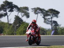 deportes/motociclismo/20260509/escalofriante-caida-marc-marquez-gp-francia-mando-directo-hospital_415944