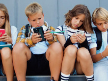 educacion/20260511/maestro-explica-efectos-abuso-pantallas-menores-son-incapaces-enfrentarse-problemas-cns_416354