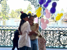 gente/20260512/nietos-carlos-iii-disneyland-madre-abuela-materna_416789