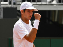 deportes/tenis/20260512/jodar-disfruta-ante-tien-mete-cuartos-final-masters-roma_416864