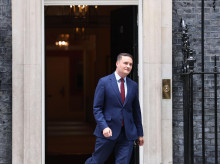 internacional/20260514/dimite-ministro-britanico-sanidad-wes-streeting-perfila-como-rival-starmer_417716