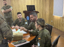 espana/defensa/20260514/1000-militares-desplegados-exterior-han-votado-elecciones-andaluzas_417723