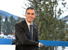 espana/20260518/sanchez-esconde-ginebra-debacle-electoral-psoe-andalucia_418636