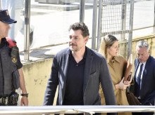 espana/cataluna/20260522/sueno-filantropico-isak-andic-desato-ira-hijo_420230