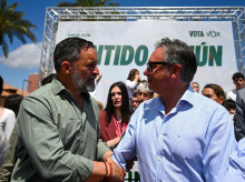 espana/andalucia/20260521/vox-reclama-moreno-paso-frente-negociar-acuerdo-andalucia-hablar-aun-sillones_420040
