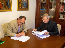 espana/la-voz-de-cordoba/actualidad/20260521/cabildo-catedral-cordoba-firma-convenio-colaboracion-circulo-cultural-averroes_420056