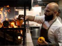 estilo-vida/restaurantes/20260523/gurisa-cocina-fuego-lena-maximo-respeto-materia-prima_420443