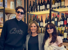 espana/castilla-la-mancha/20260522/carlos-alcaraz-aitana-plex-restaurante-albacete-convertido-parada-famosos_420502