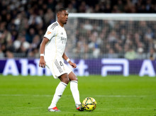 deportes/futbol/20260925/nuevo-equipo-jugara-david-alaba-concluir-etapa-real-madrid_462705