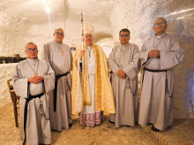 religion/20260528/cuatro-ermitanos-venezolanos-forman-nueva-comunidad-desierto-granada_422507