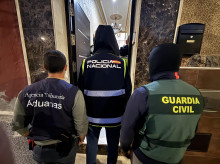 espana/andalucia/cadiz/20261004/polemica-indemnizacion-guardia-civil-paso-420-dias-prision-creerse-colaboraba-narco_465892