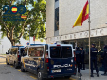 espana/baleares/20260606/trampa-pin-dos-menores-detenidos-difundir-fotos-intimas-joven_425875