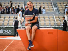 deportes/tenis/20260609/peso-quitado-encima-zverev-titulo-paris-le-podria-beneficiar-cara-futuro_426445
