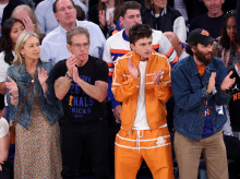 gente/20260609/trump-spike-lee-timothee-chalamet-convierten-madison-square-garden-pasarela-celebridades-finales-nba_426587