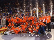 espana/comunidad-valenciana/20260625/punt-retransmite-directo-celebracion-segundo-titulo-liga-acb-valencia-basket_432602