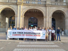 espana/castilla-y-leon/20260917/hartazgo-renfe-crece-zamora-cancelan-tren-madrid-otro-dejar-subir-pasajeros_459677