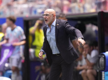 deportes/futbol/20260908/cuatro-entrenadores-espanoles-entre-cinco-nominados-mejor-ano_456548