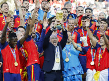 deportes/mundial-futbol-2026/20260804/venta-camiseta-espana-dos-estrellas-100-euros-tienda-oficial-adidas-cns_446564