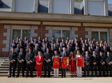 deportes/mundial-futbol-2026/20260721/dinero-cuesta-atuendo-seleccion-espanola-zarzuela-moncloa_441850
