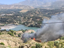 espana/andalucia/20260725/junta-andalucia-envia-mensaje-alert-decreta-confinamiento-incendio-pinos-valle_443633